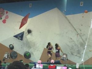 山岳競技 少年女子 ボルダリング